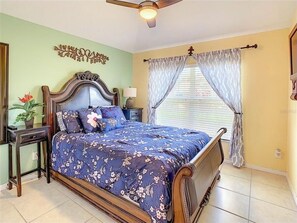 5 Schlafzimmer, Bügeleisen/Bügelbrett, WLAN, Bettwäsche