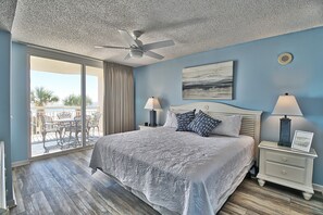 4 chambres, fer et planche à repasser, accès au Wi-Fi (inclus)