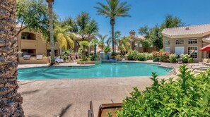 Outdoor pool, a heated pool - 2-bedroom condo minutes from EVERYTHING! (Scottsdale)