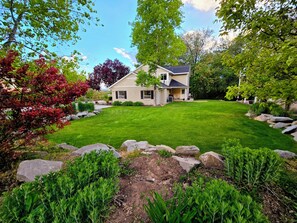 المنشأة من الخارج