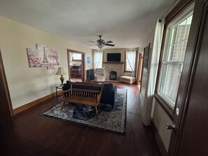 Smart-tv en een open haard