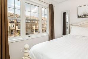 3 bedrooms, desk, free WiFi