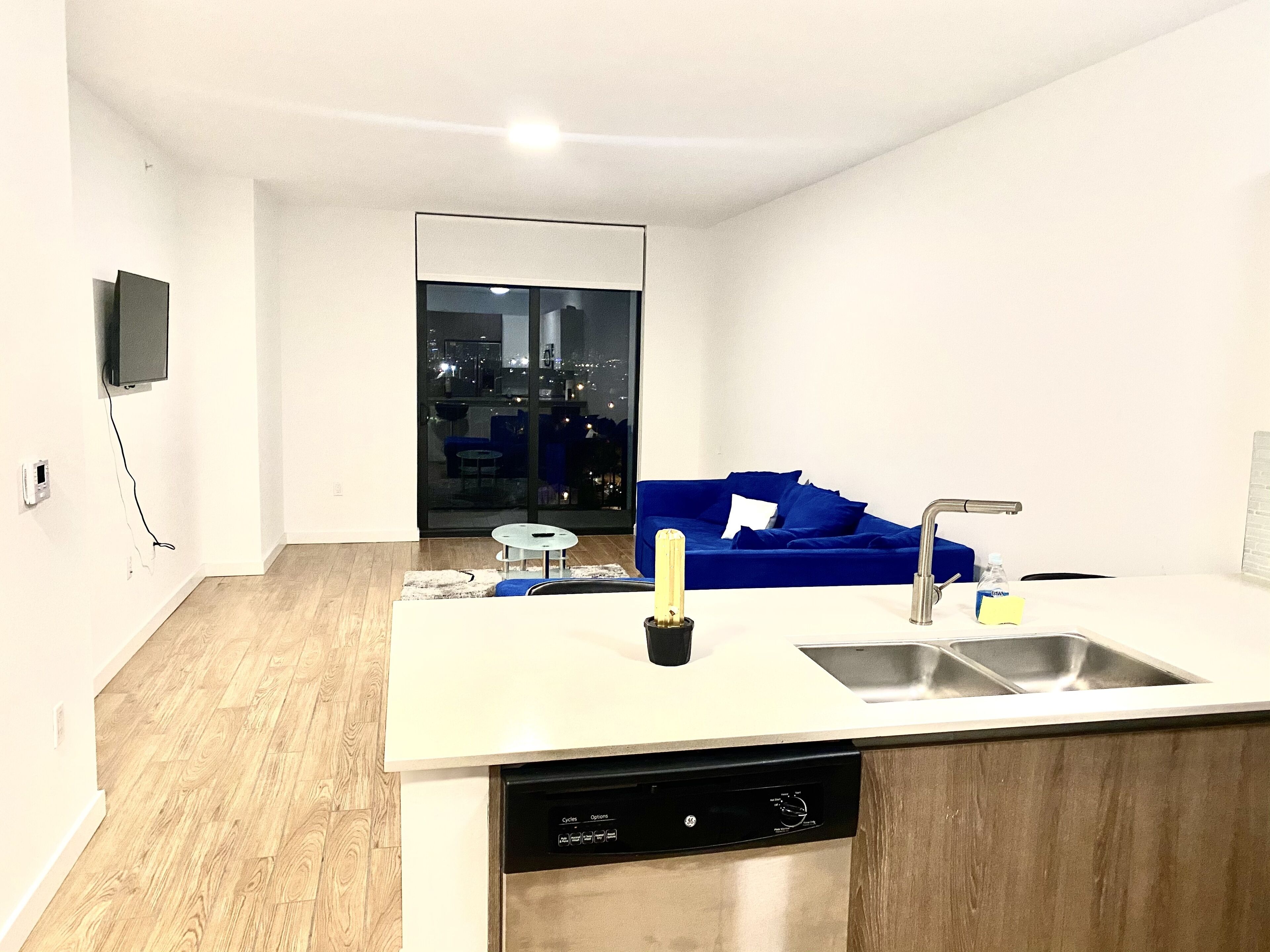Beautiful 1 br condo downtown coral gables