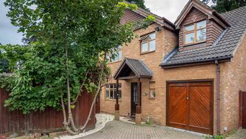 Bagian depan properti