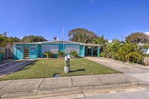 Exterior - Cute & Cozy Florida Duplex: Walk to Beaches! (Cocoa Beach)