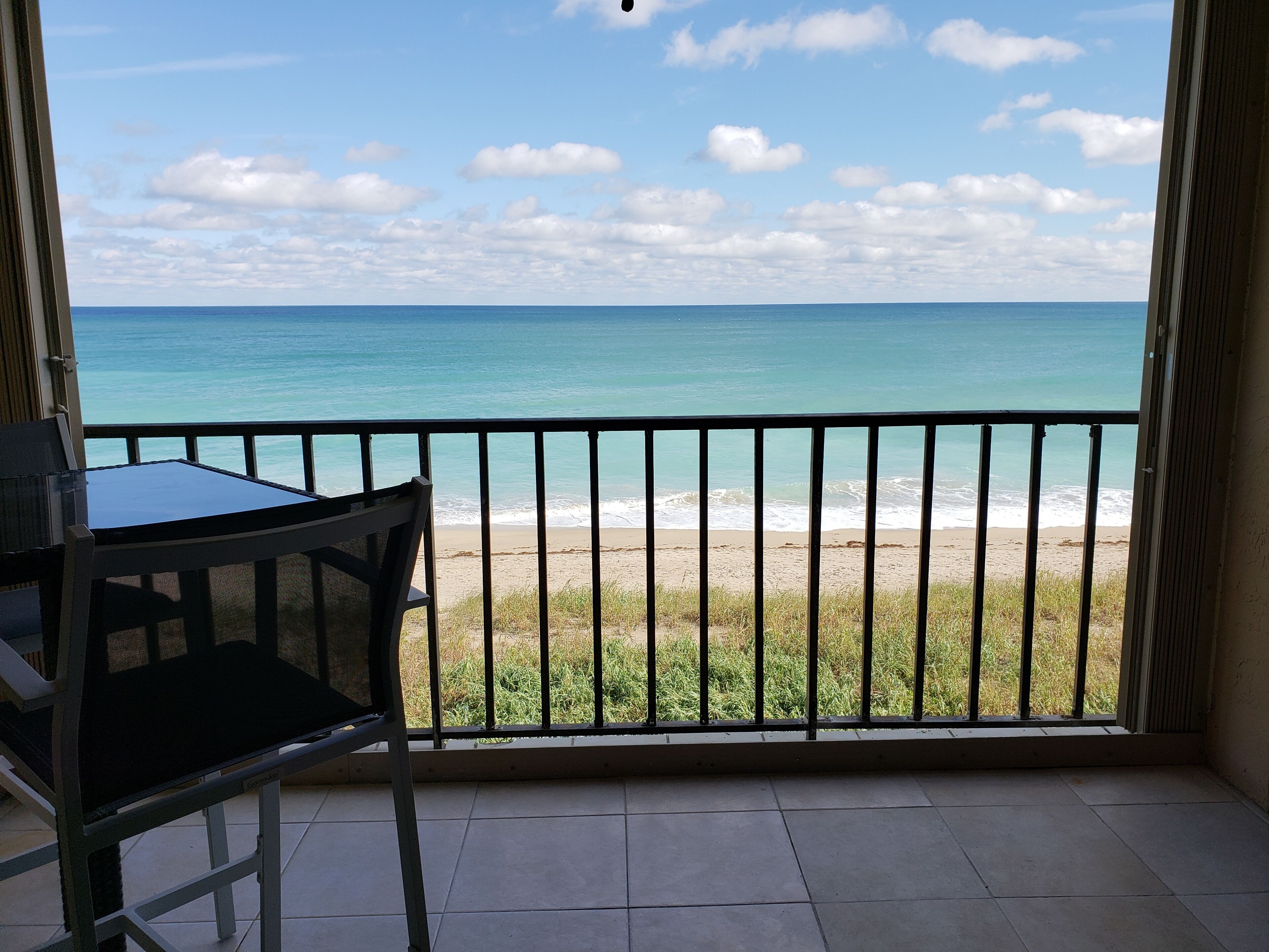 Gorgeous Ocean Front Condo