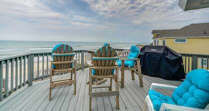 Grand Seaside Escape w/ Direct Beach Access!