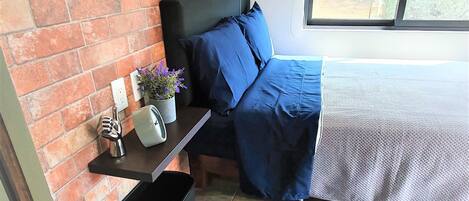 1 bedroom, in-room safe, iron/ironing board, free WiFi
