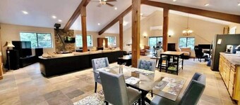 Luxury Mountain Loft- 1700 sqft only 4mi downtown Grass Valley and Nevada City