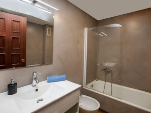Towels - Vermell by Interhome (Playa de Aro)