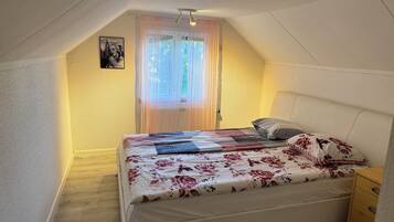 5 Schlafzimmer, kostenloses WLAN, Bettwäsche