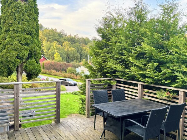 Outdoor dining - Beutiful house with large garden (Västra Götalands län)