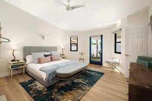 3 Schlafzimmer, Schreibtisch, Bügeleisen/Bügelbrett, Reisekinderbett