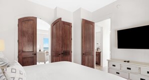 4 bedrooms, iron/ironing board, free WiFi, bed sheets - Stunning Orange Beach home w/ Panoramic Views, Private Beach Boardwalk (Orange Beach)