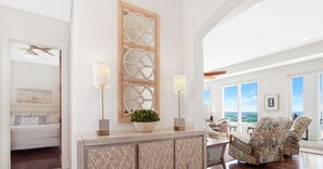 4 多间卧室、熨斗/熨衣板、免费 WiFi��、床单