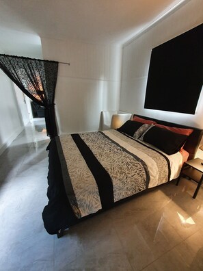 1 bedroom, free WiFi, bed sheets