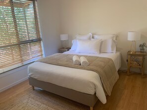 2 bedrooms, iron/ironing board, travel cot, free WiFi