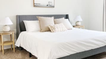 5 bedrooms, desk, iron/ironing board, cribs/infant beds