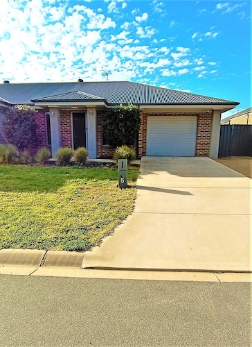 ** My Abode in Albury **