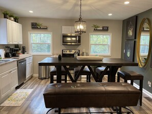 Dining - Thee Sierra Haven Estates (Atlanta)