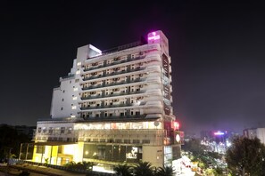Front of property - Regenta Suites Gurugram, Sector 49 Sohna Road (Gurugram)