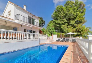 Pool - Villa 'Fantastic View' with Sea View, Wi-Fi and Air Conditioning (Mijas Costa)