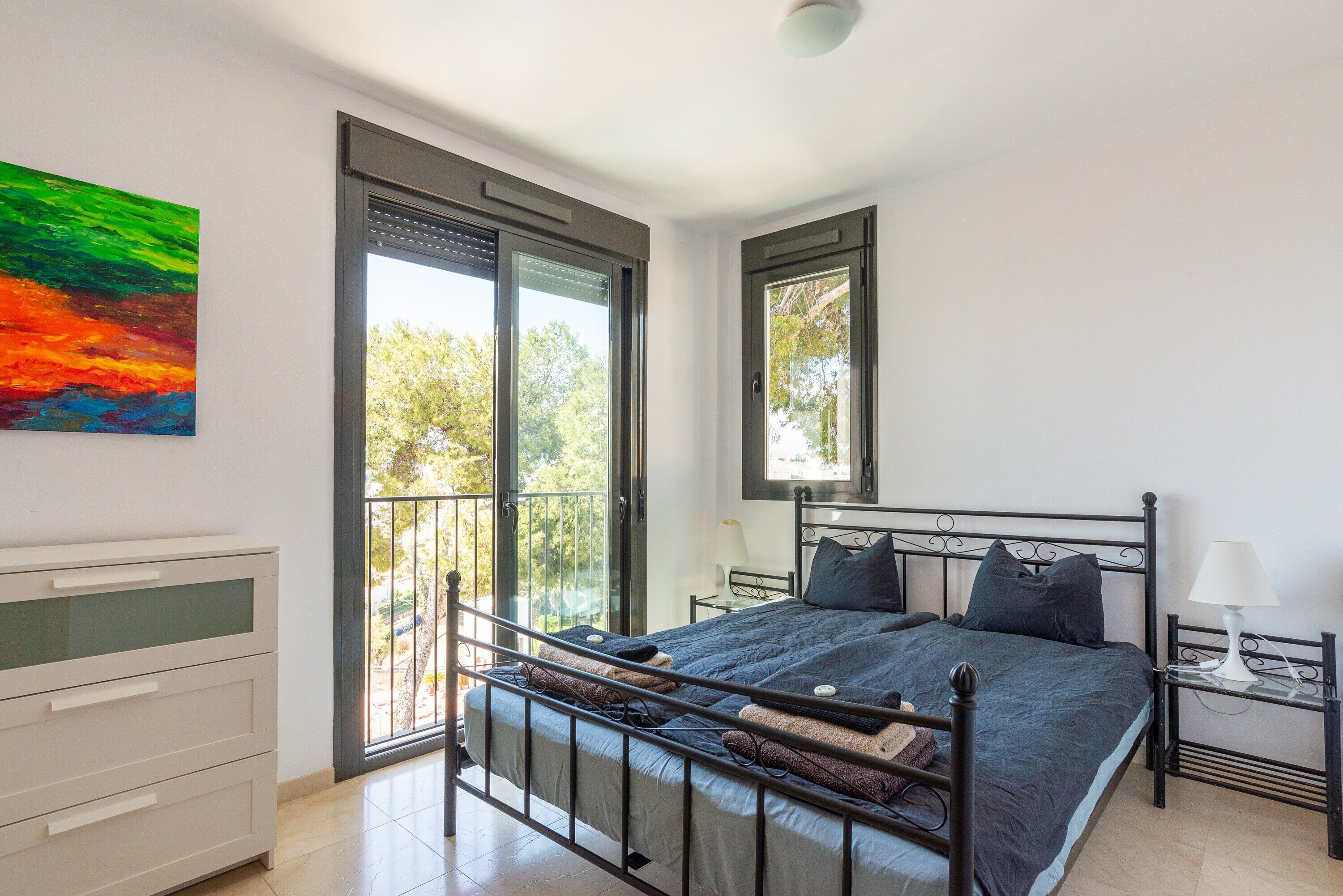 4 多间卧室、熨斗/熨衣板、免费 WiFi、床单