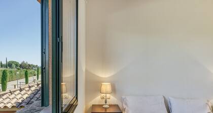 Villa Brenda Torremirona Resort with Shared Pool, Garden, Terraces, BBQ & Wi-Fi