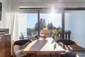 تناول الطعام