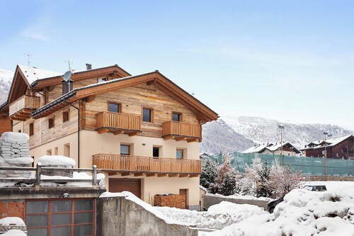 Apartment "Casa Nicoletta Inverno" near the ski lifts with mountain view