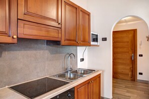 Fridge, microwave, oven, stovetop - Apartment "Casa Nicoletta Inverno" near the ski lifts with mountain view (Livigno SO)