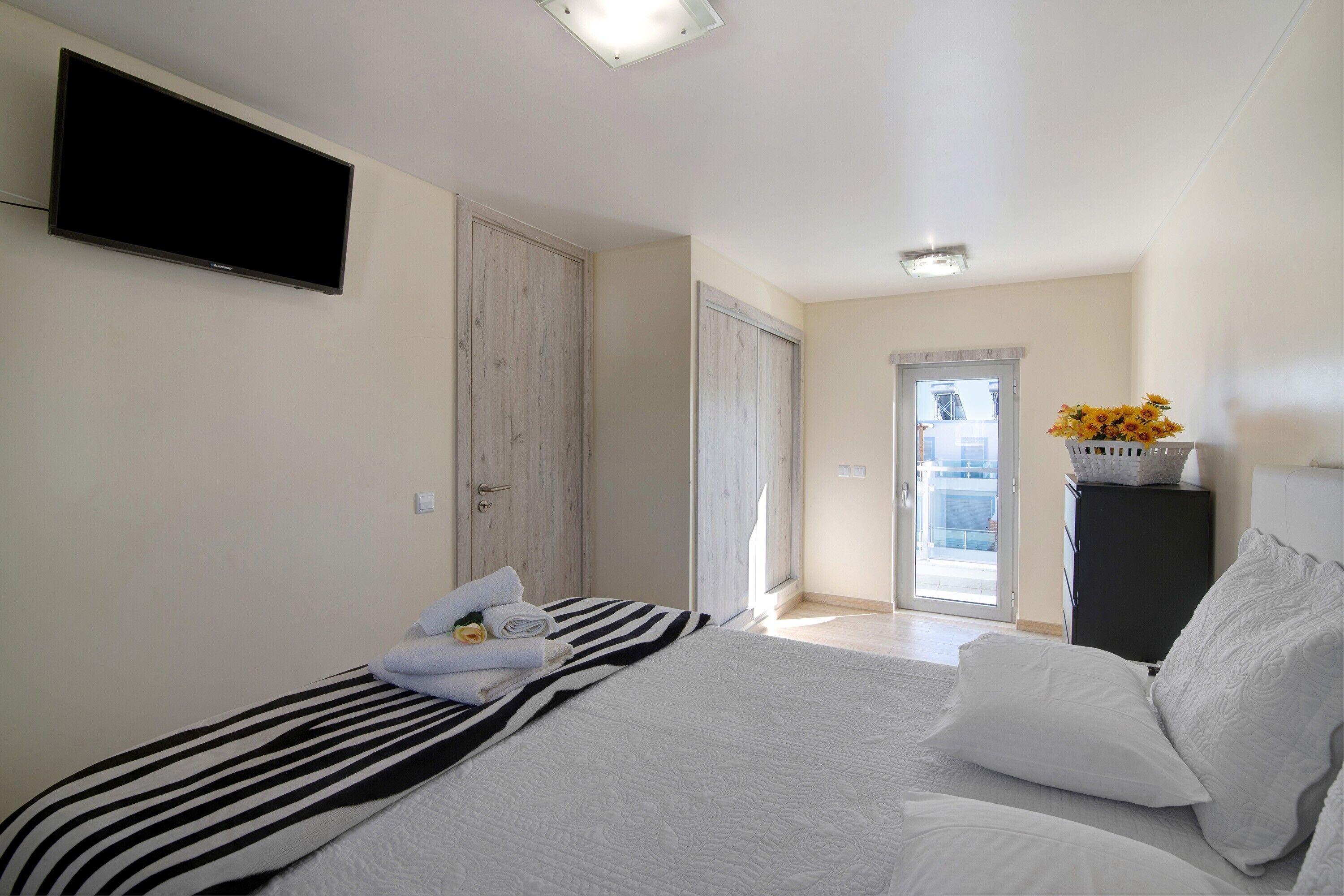 3 sovrum, strykjärn/strykbräda, gratis wi-fi och sängkläder