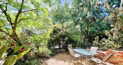 Treetops Hideaway*Hikes*Close to Town*Nature
