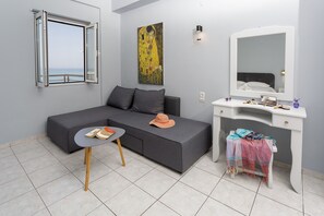 Studio | In-room safe, individually decorated, individually furnished - Sole Mare Seaside apts (Hersonissos)