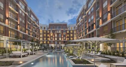 Pool View Furnished Apartment in Spring, TX