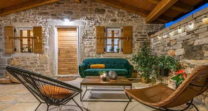 Idyllic situated holiday home for 6 persons