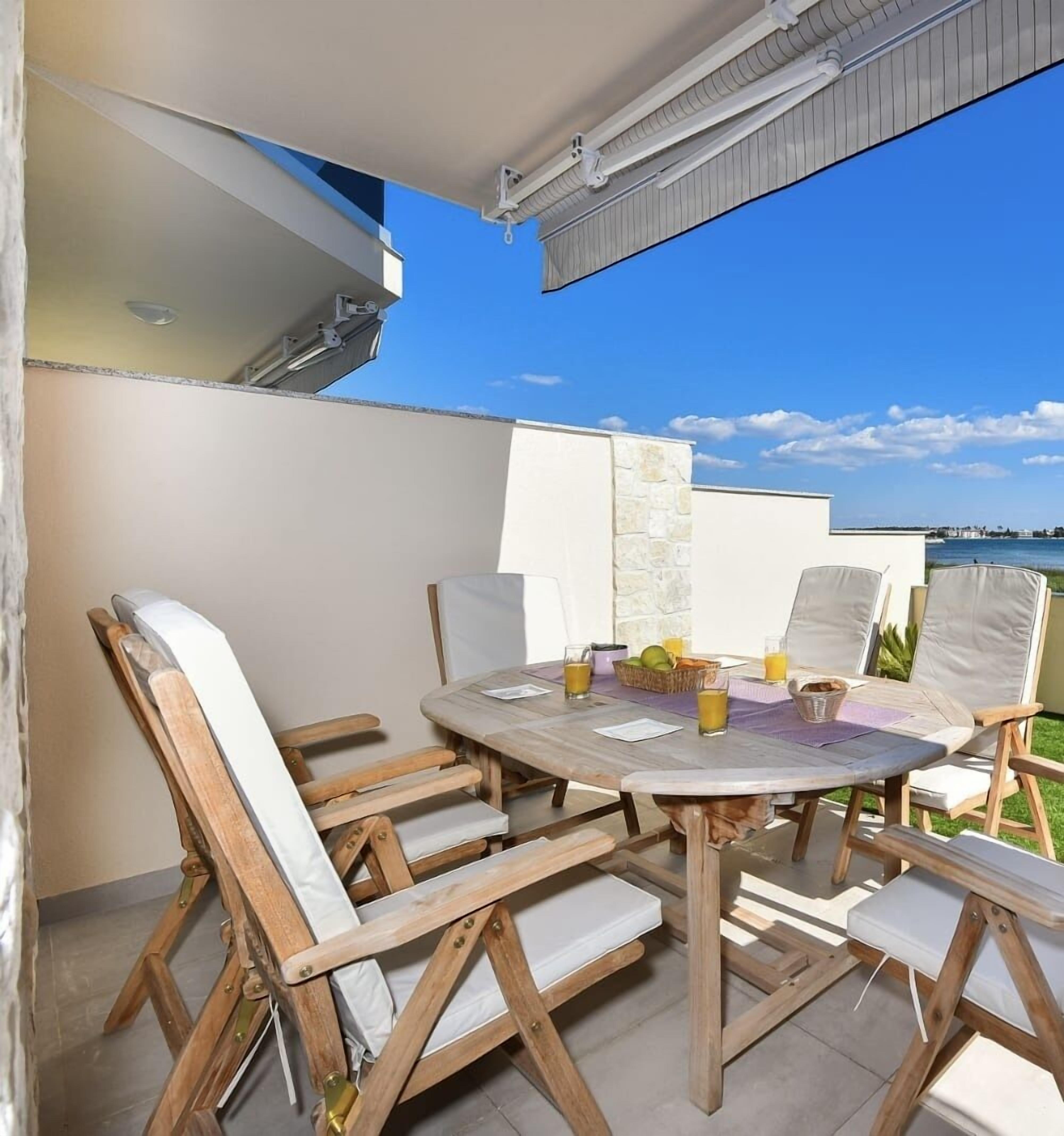 家庭別墅, 2 間臥室, 海景 | 露台/庭院