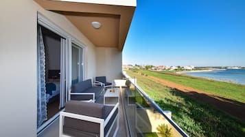 Vila família, 2 quartos, vista para o mar | Vista da sacada