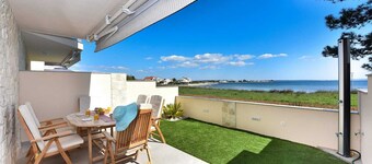 비치프런트 선 가든 빌라