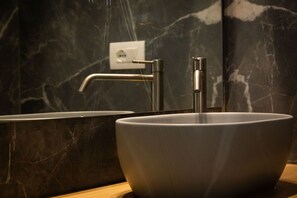 Dusche, Bidet