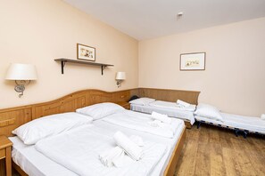 Basic Triple Room | Premium bedding, Select Comfort beds, minibar, in-room safe