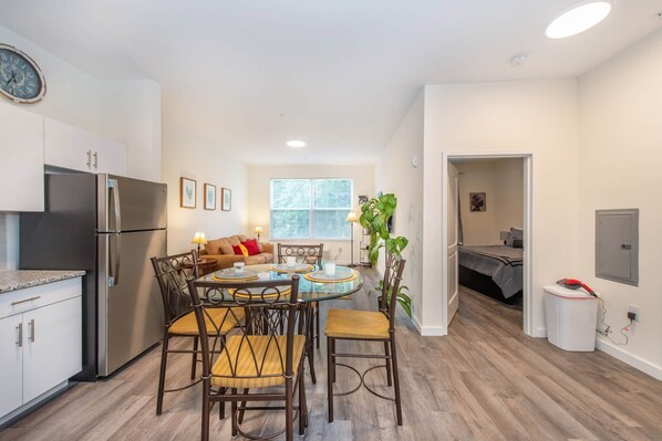 Interior - Beautiful Luxury Apartment in Downtown Bound Brook (Bound Brook)