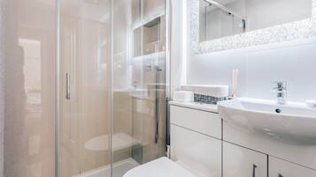 Hair dryer, towels