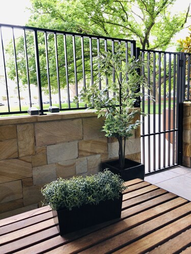 Landscaped Inner City Designer Living