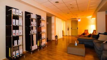 Sauna seca, sauna a vapor, tratamentos corporais, bandagem corporal