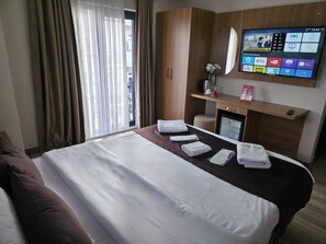 Premium bedding, individually decorated, individually furnished - Hotel La SERA (Istanbul)