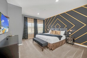 2 Schlafzimmer, Schreibtisch, Bügeleisen/Bügelbrett, Reisekinderbett