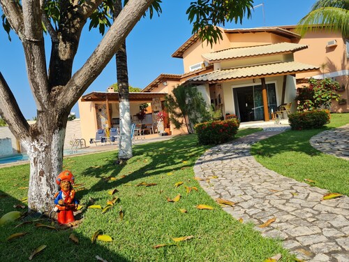 Complete Cozy House - 3 suites, pool, kiosk, backyard, 150m beach