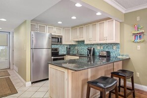 Fridge, microwave, oven, stovetop - Ocean Trail-Great Views From This Ocean Front 2 Bedroom Condo (Ocean City)