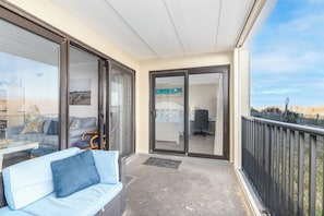 Terrace/patio - Ocean Trail-2 Bedroom Ocean Front Condo! (Ocean City)